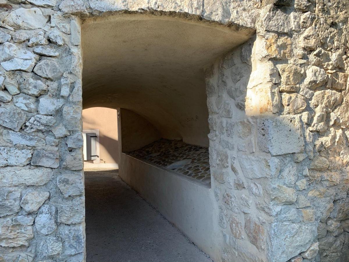 Maison de village au cœur de la Drôme Médiévale - Les Remparts - Drôme provençale Châteauneuf-du-Rhône Esterno foto